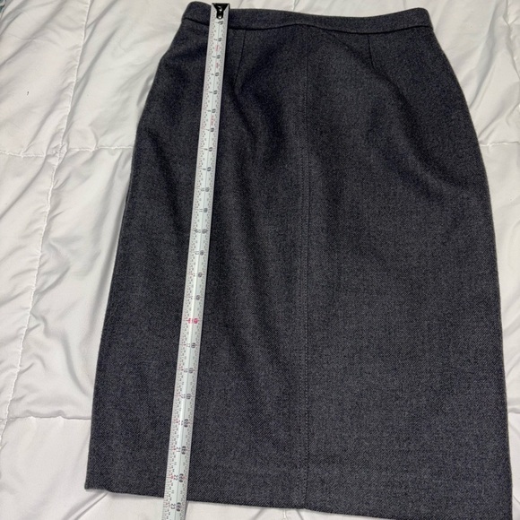 J.Crew soft 100% wool pencil skirt size 0 grey charcoal zipper - Picture 6 of 7